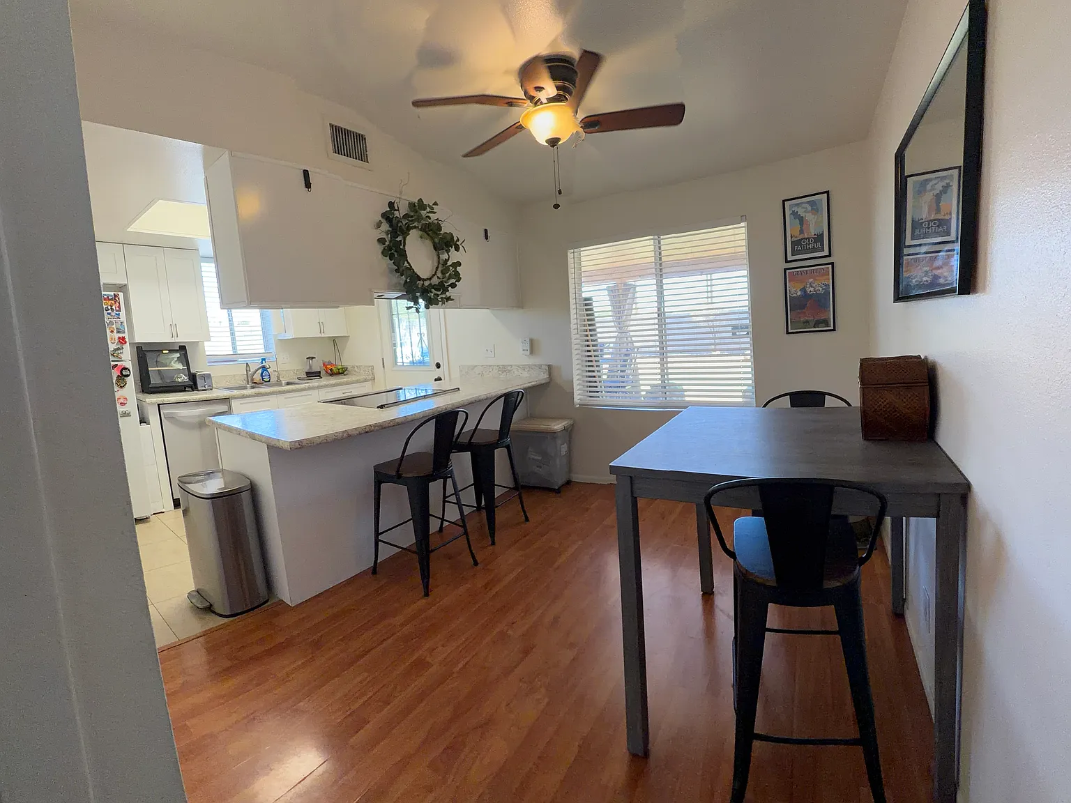 2 bed, 1.5 bath, 1300 sqft, $1,650 — Photo 3