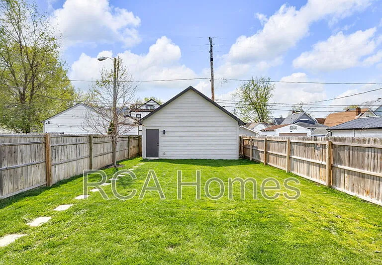 1225 Hoyt Ave — Photo 35