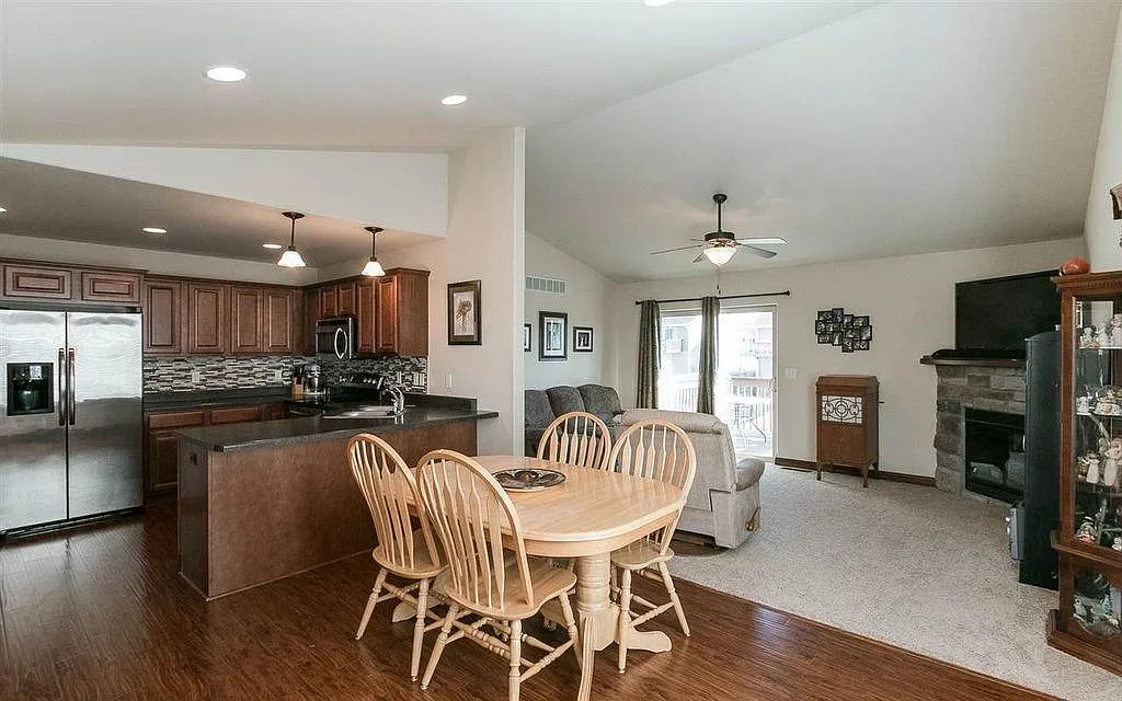 Building Photo - 150 N Park Ridge Rd