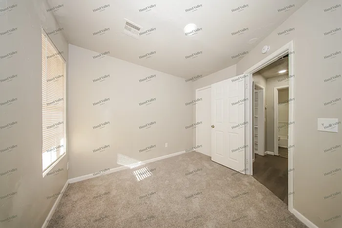 5910 S Ross Ave — Photo 8