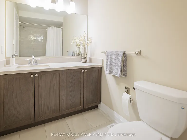 453 Mahogany Ct — Photo 16