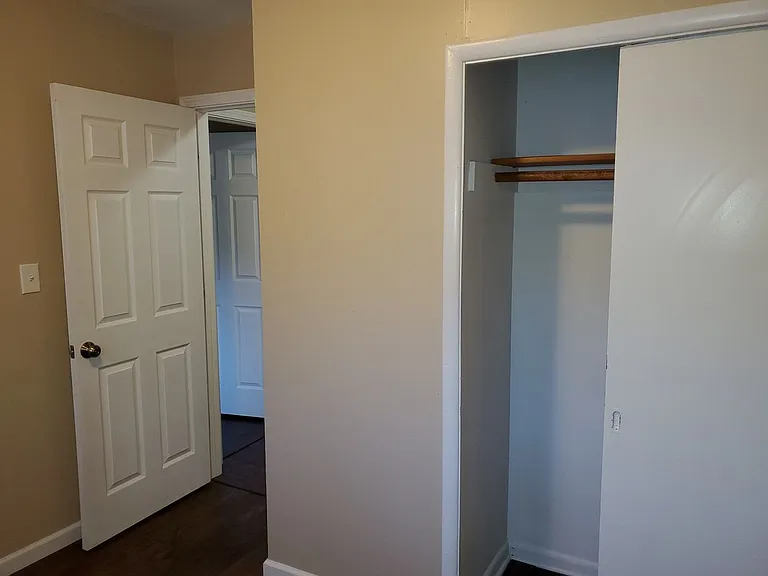 3326 S Millwood Ave — Photo 5