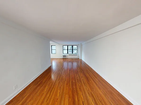 141 East 89th Street image 1 of 11