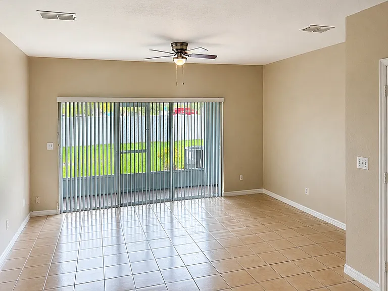 9420 Flowering Cottonwood Rd — Photo 4