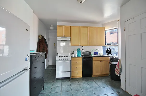 Rented by Julianna Realty Corp | media 21