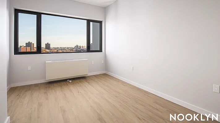 Bedroom, photo 1