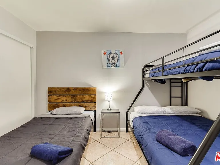 6659 Amigo Ave — Photo 31