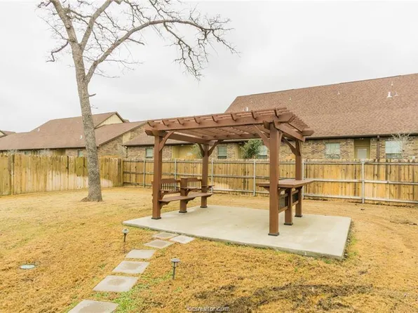 3010 Old Ironsides Dr, College Station, TX 77845