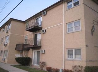 8760 W Berwyn Ave, Chicago, IL 60656