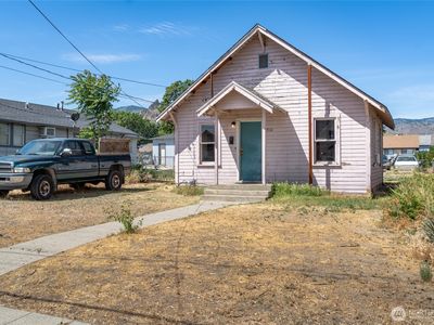 910 Walker Avenue, Wenatchee, WA, 98801