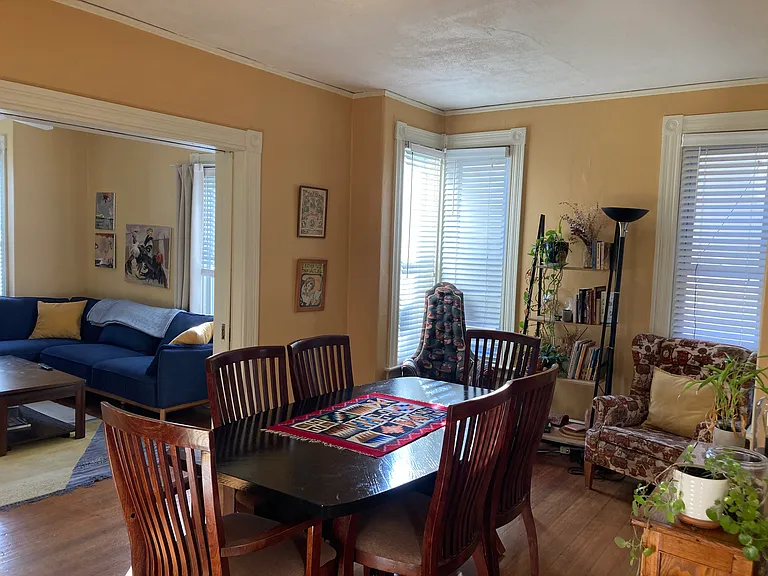 28 Violet St #1 — Photo 5