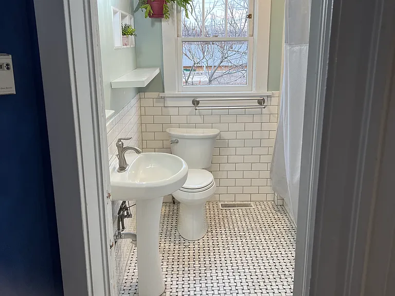 1408 Silver Ave SE — Photo 5