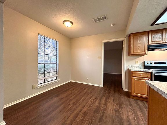 5th image of 9304 Kempler Dr #A