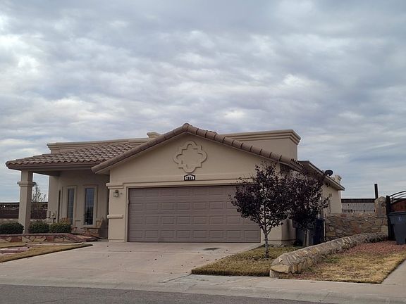3rd image of 7969 Khouri Cir