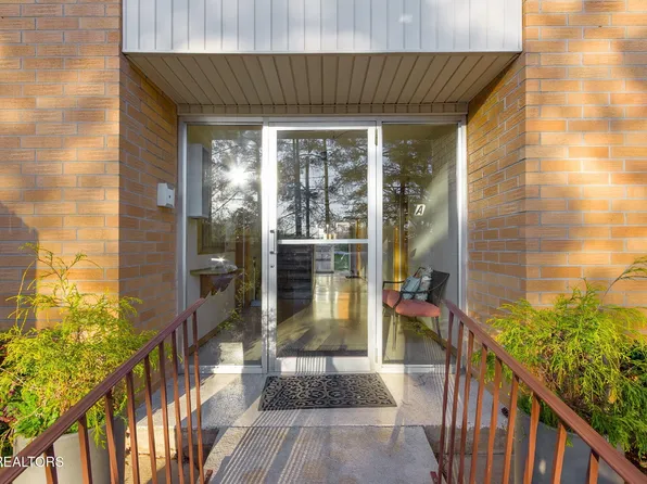 3104 N Broadway St APT A5, Knoxville, TN 37917