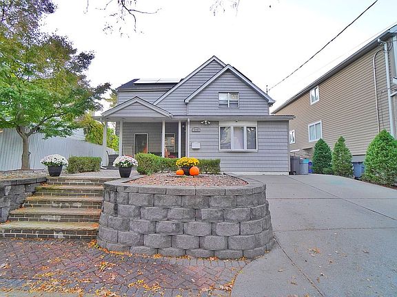 2nd image of 306 Sleight Ave