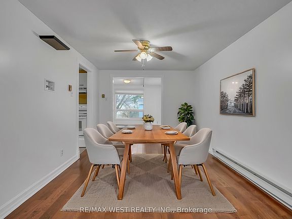 4th image of 18 Maple Leaf Ter