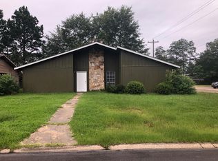 2 North Ln, Hattiesburg, MS 39402