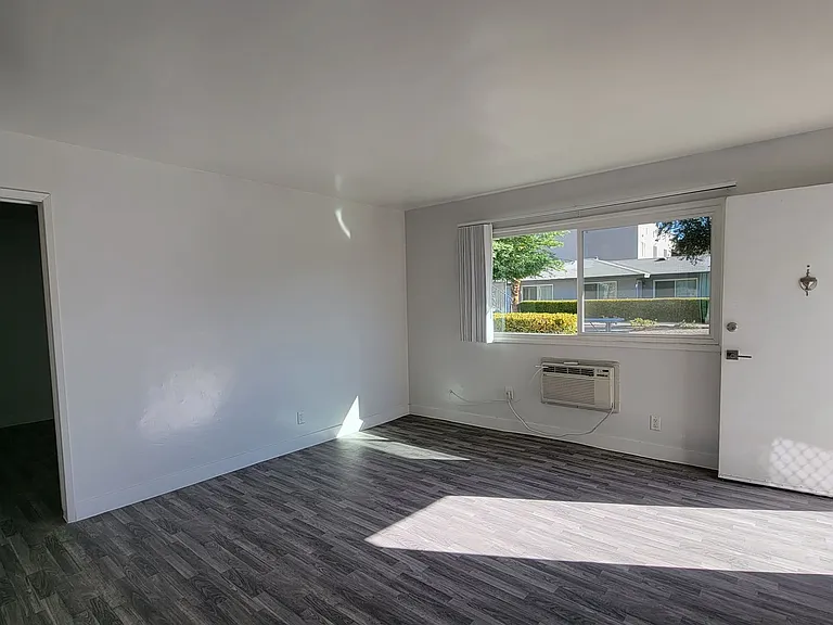 105 N 14th Street 117 N #14 — Photo 5