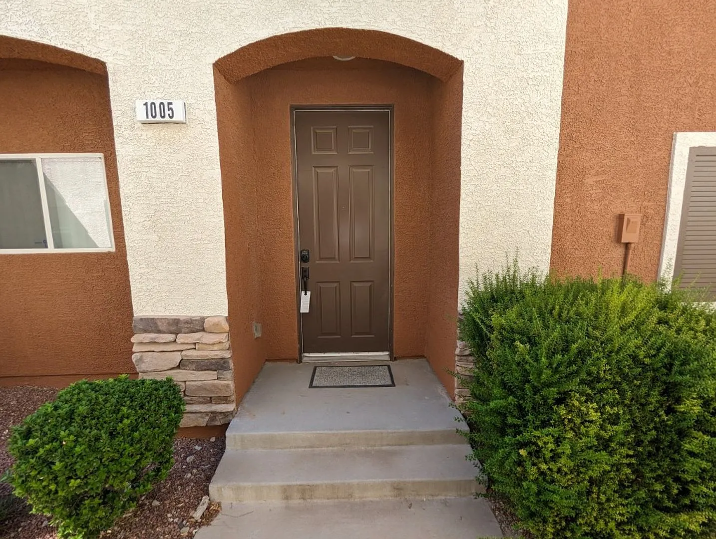 9303 Gilcrease Ave — Photo 2