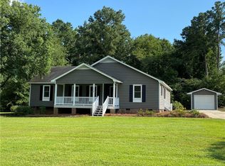 1219 Bethune Ave, Raeford, NC 28376