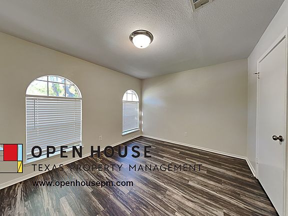 4th image of 6908 Bennington Dr