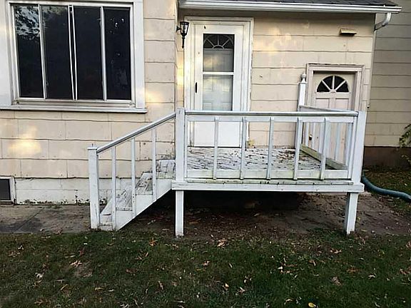 2nd image of 10 Ethel Ave
