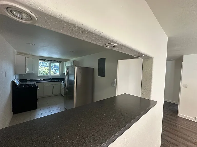 2407 Booth Rd — Photo 2