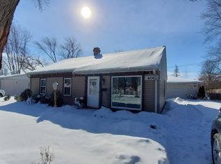 400 Cherry Ln, Glenview, IL