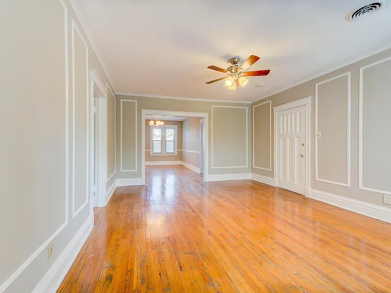 6331 Southwood Ave #3W — Photo 3