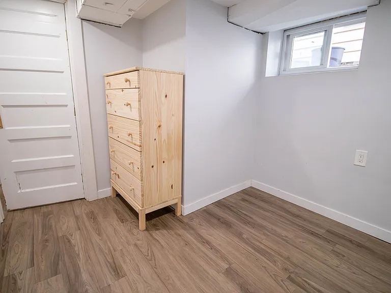 18 Catherine St — Photo 11