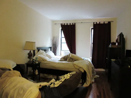 Rented by Wave Real Estate Group | media 30