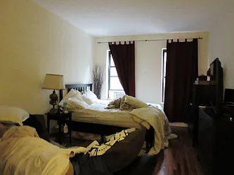 Rented by Wave Real Estate Group