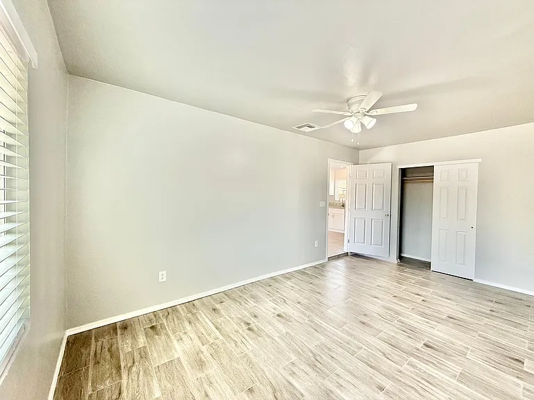 2824 N Woodland Ave #1 — Photo 4