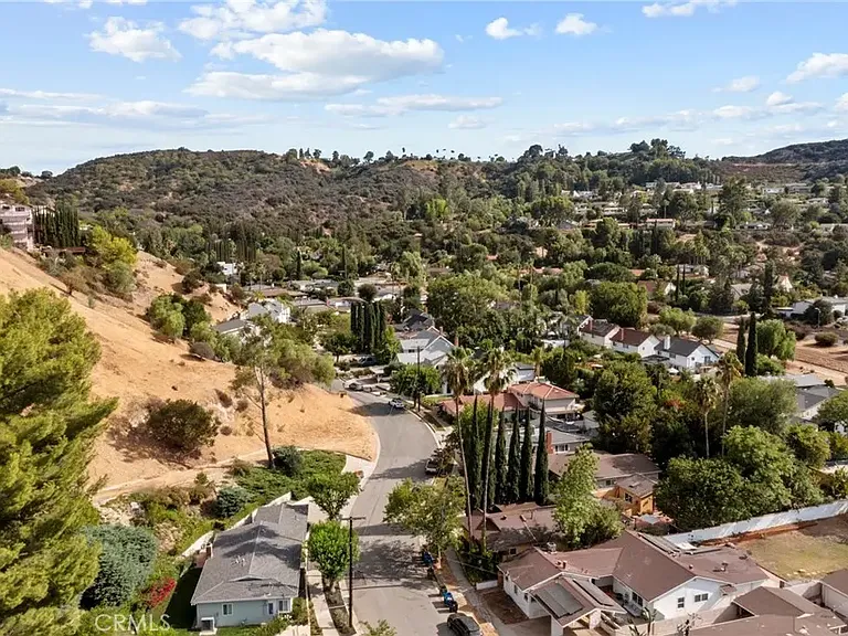 4410 Canoga Dr — Photo 23