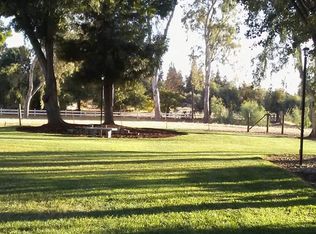 10710 E Wrenwood Ln, Clovis, CA