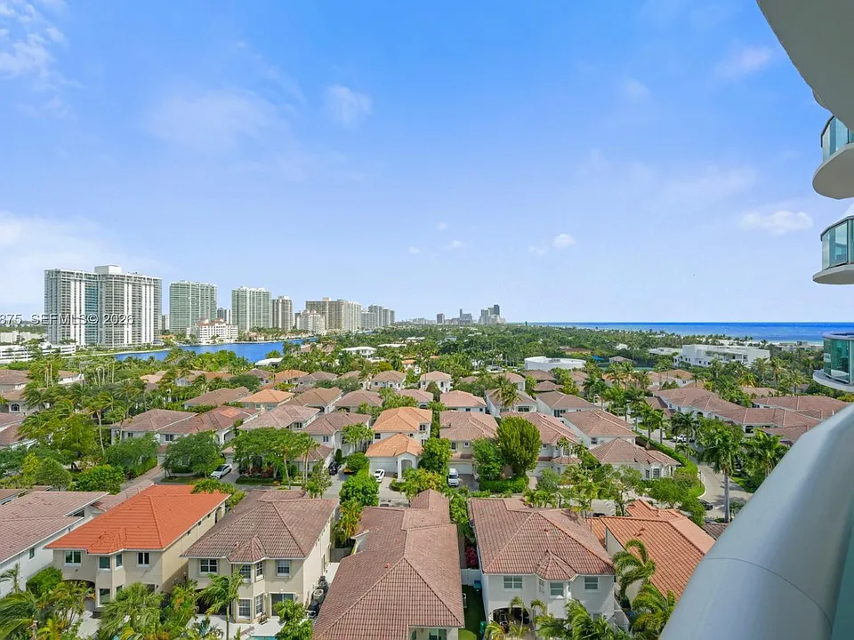 19370 Collins Ave #1122