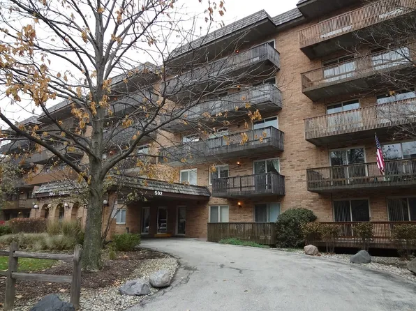 502 Redondo Dr APT 308, Downers Grove, IL 60516
