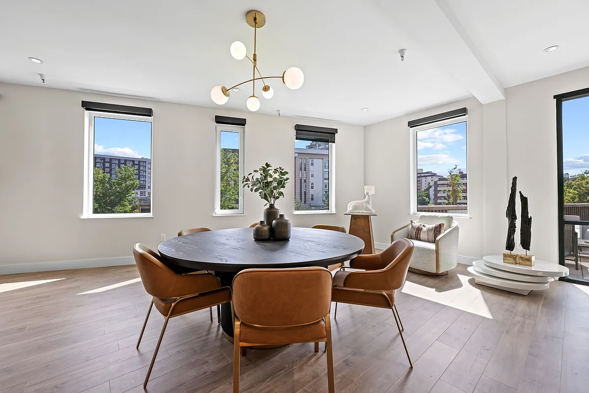 Building Photo - Frameline Apartments