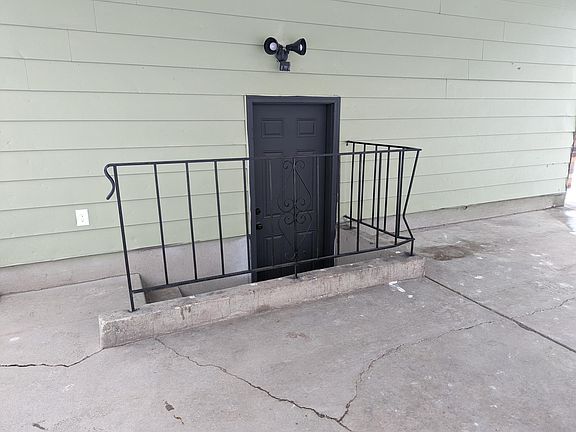3rd image of 3991 W Ridgecrest Dr #B