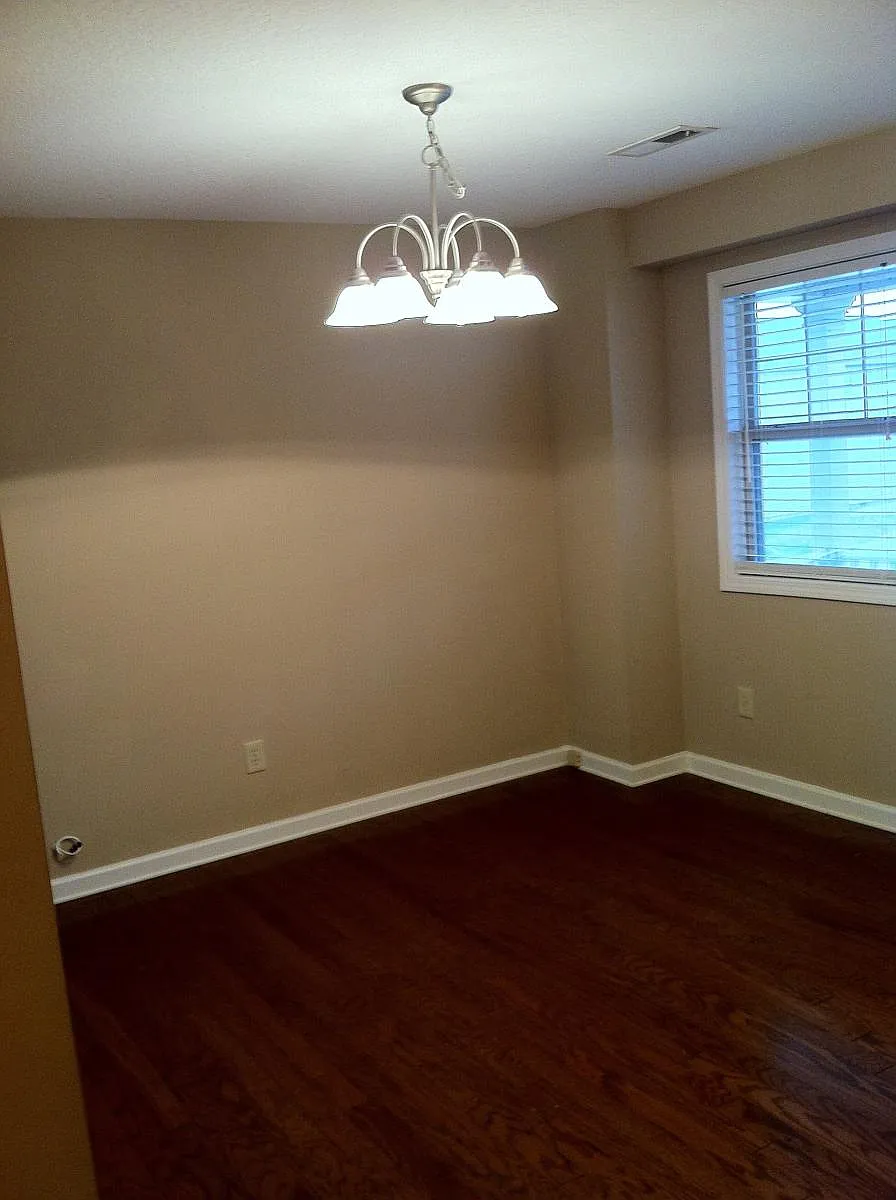 Building Photo - 9939 Thunderbolt Way