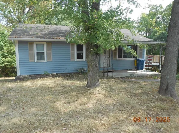 729 Hazel St, Excelsior Springs, MO 64024
