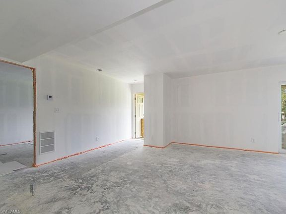 4th image of 248 Palm Dr #49-8