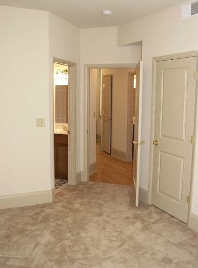 2nd image of 5890 Delmar Blvd APT 3W