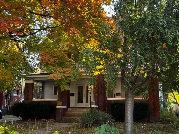 925 N Broad St, Galesburg, IL 61401