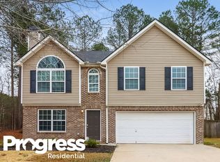 101 Revolutionary Dr, Hampton, GA 30228