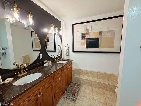 4th image of 14271 Sandarac Dr