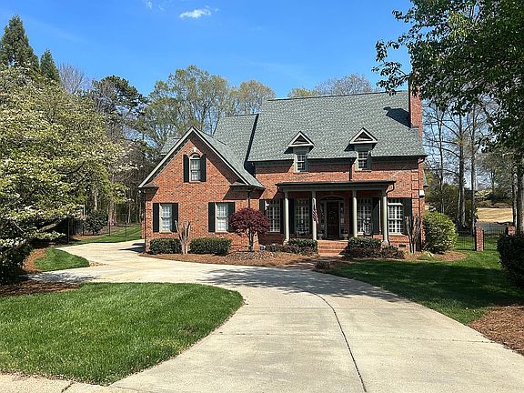 2nd image of 5201 Sunningdale Dr