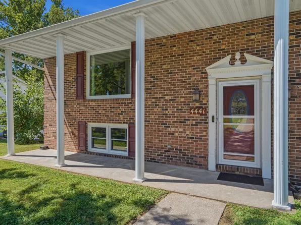 4441 Rainbow Cir, Jefferson City, MO 65109