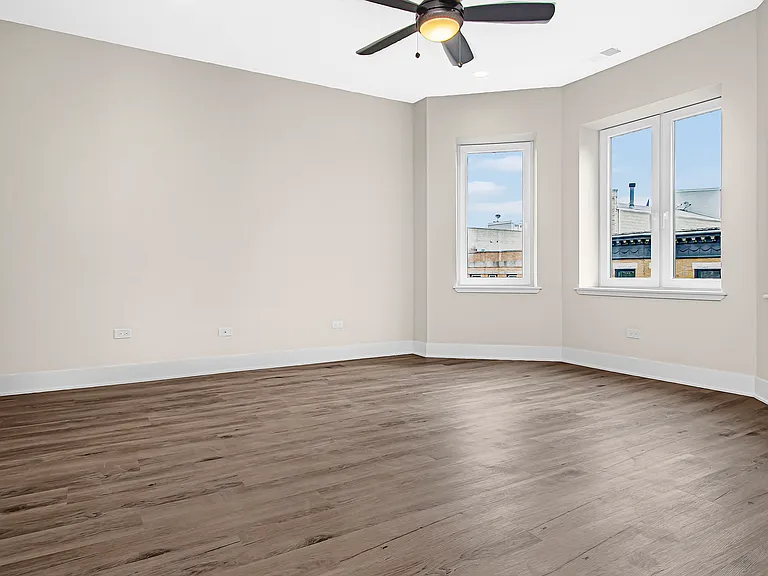 3502 N Wilton Ave #1 — Photo 4